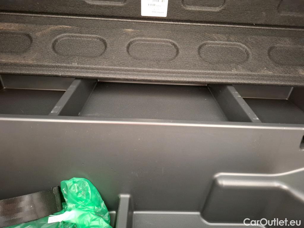 Hyundai  i30 HYUNDAI  Sport Wagon  2020  5P  Break 10 TGDI 120 MHEV IMT CREATIVE SW #42