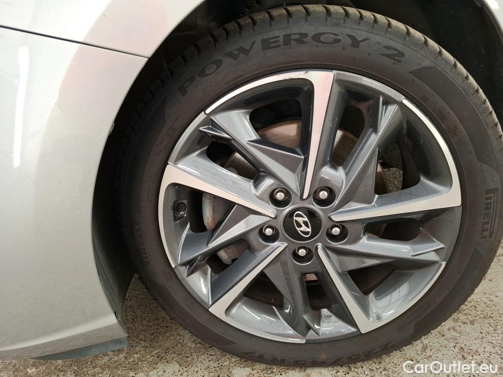  Hyundai  i30 HYUNDAI  Sport Wagon  2020  5P  Break 10 TGDI 120 MHEV IMT CREATIVE SW #48