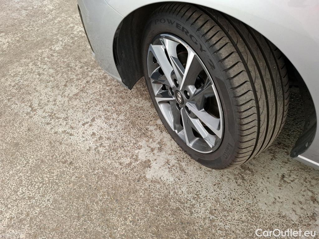  Hyundai  i30 HYUNDAI  Sport Wagon  2020  5P  Break 10 TGDI 120 MHEV IMT CREATIVE SW #74