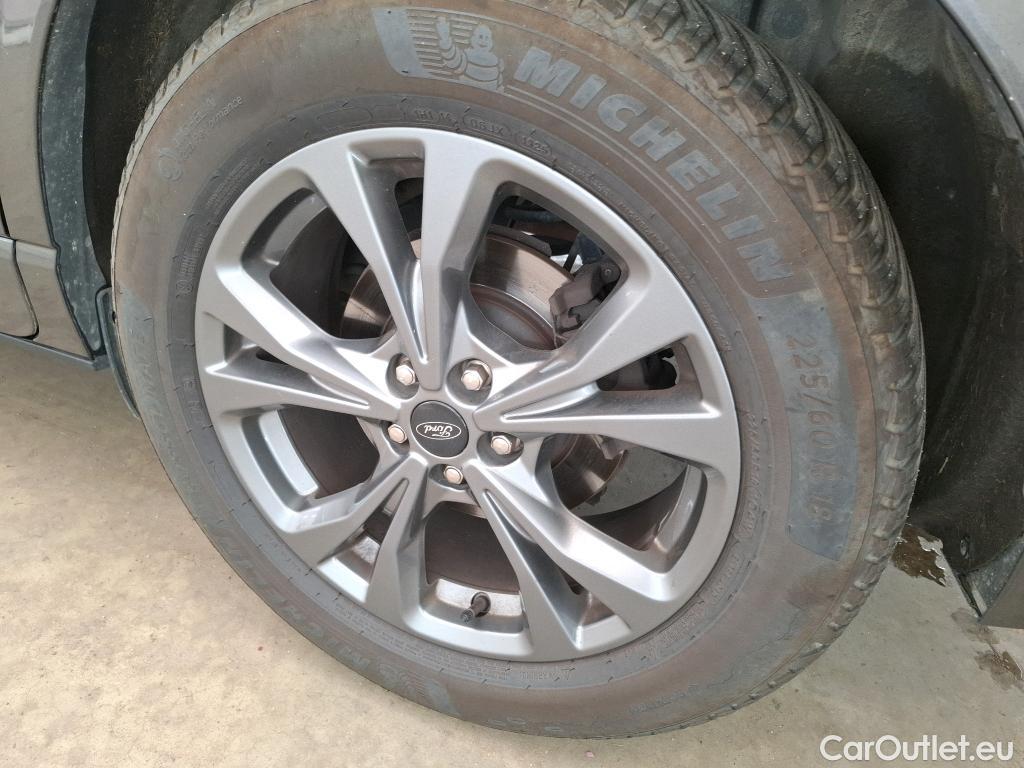 Ford  Kuga  ST-Line X Hybrid 2.5 190CV BVA6 E6dT #17