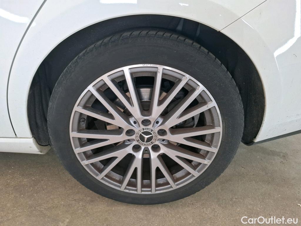  Mercedes  CLA-Klasse MERCEDES-BENZ CLA Coupe / 2019 / 4P / Coupé CLA 200 d Business Line BA8 #53