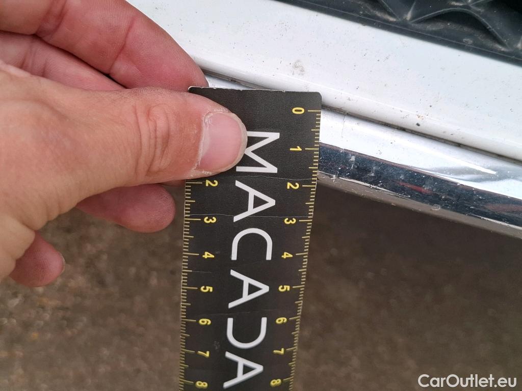  Mercedes  CLA-Klasse MERCEDES-BENZ CLA Coupe / 2019 / 4P / Coupé CLA 200 d Business Line BA8 #33
