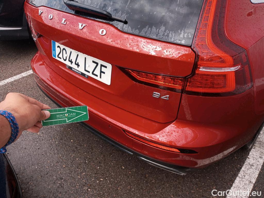  Volvo  V60 VOLVO  / 2018 / 5P / familiar 2.0 B4 (D) Inscription Auto #11