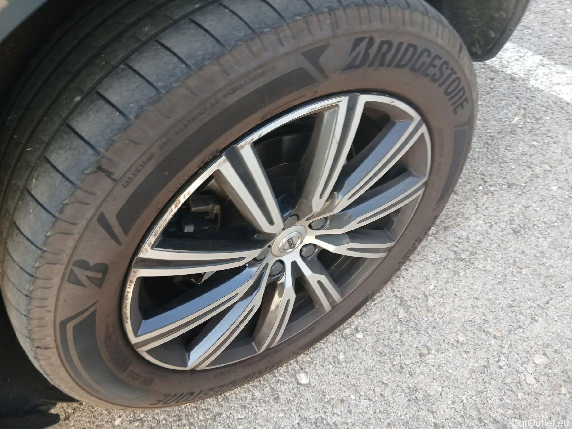  Volvo  XC60 VOLVO  / 2017 / 5P / todoterreno 2.0 T6 AWD Recharge Inscription Auto #11