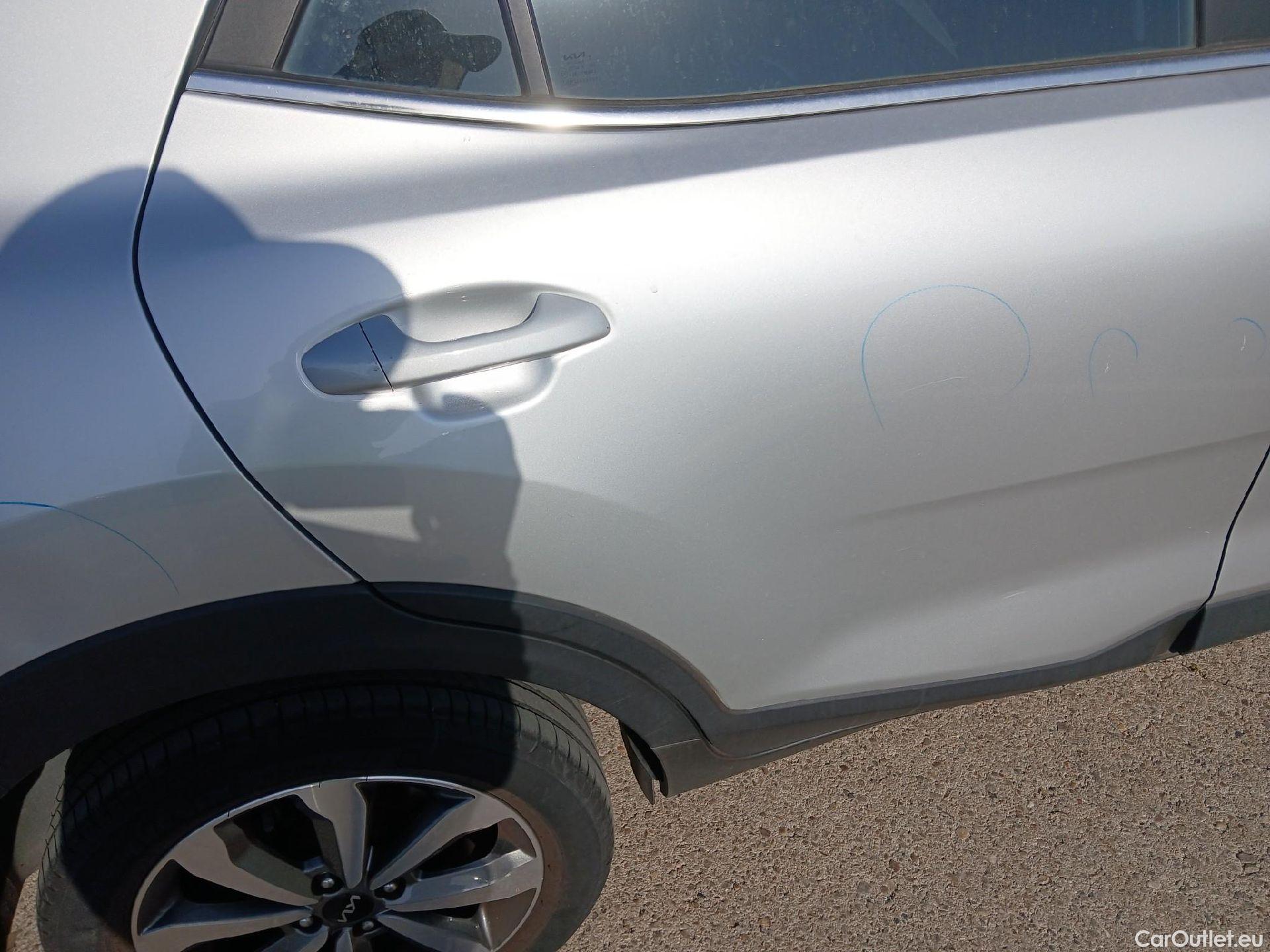  KIA  STONIC KIA  / 2017 / 5P / todoterreno 1.0 T-GDi 74kW (100CV) MHEV iMT Drive #21