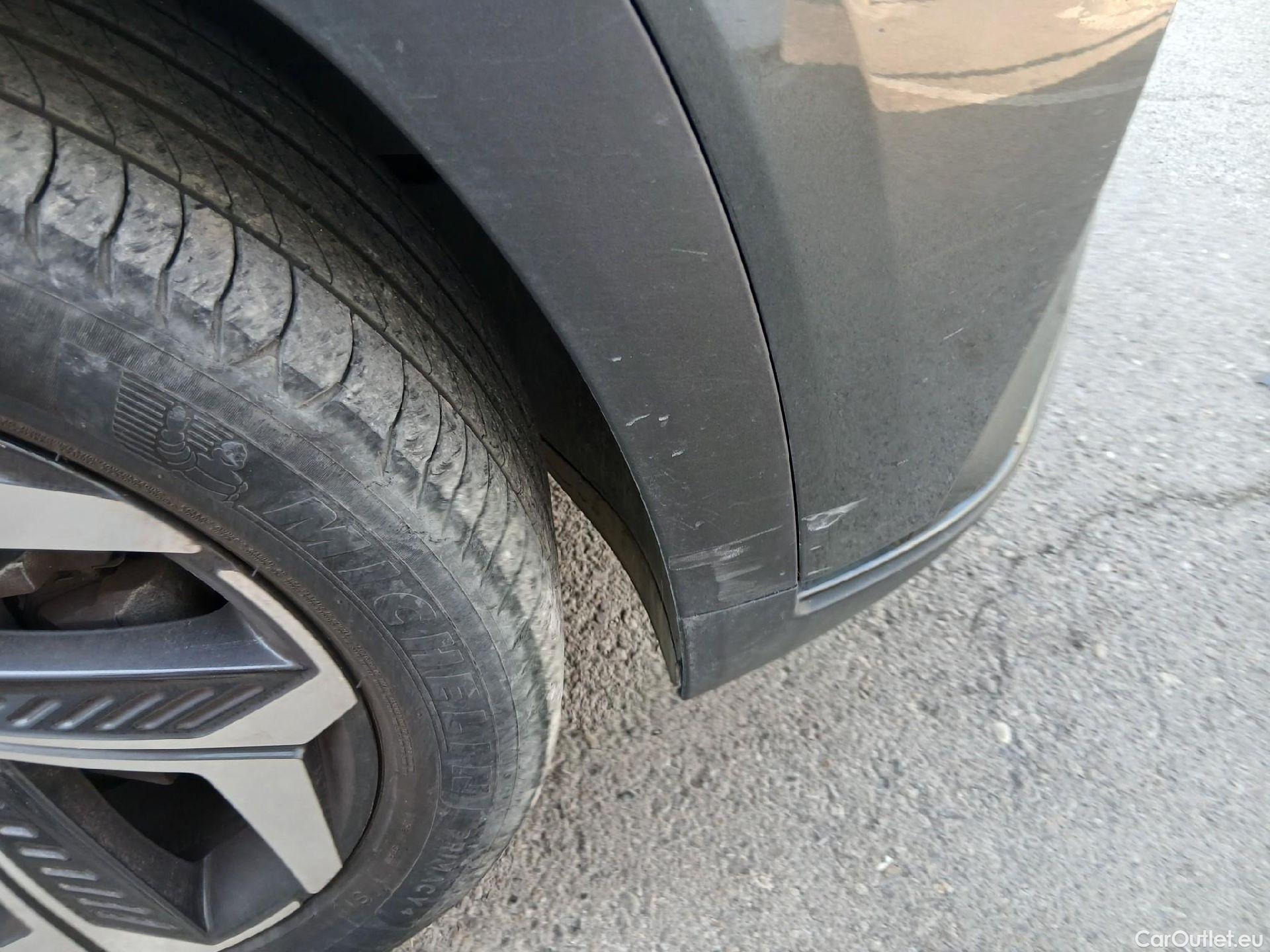  Hyundai  Tucson HYUNDAI  / 2020 / 5P / todoterreno 1.6 TGDI 169kW HEV Tecno Sky Auto #36