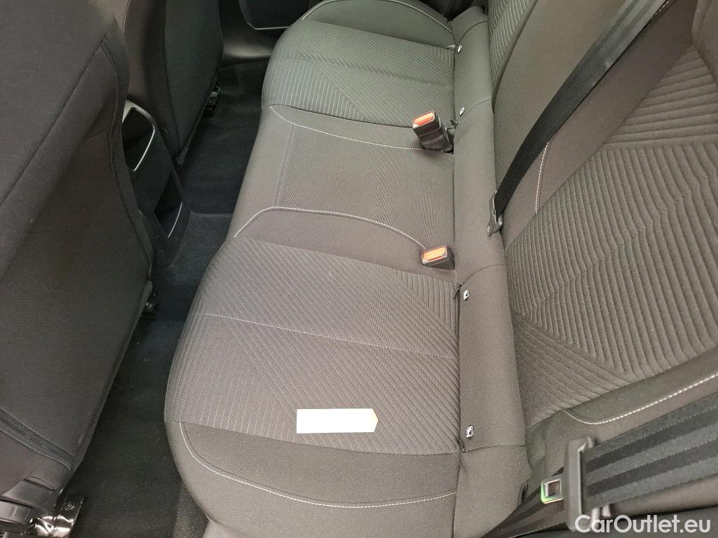  Peugeot  308 PEUGEOT  / 2021 / 5P / Berline 1.2 PURETECH 130 S&S AUTO 8 ACTIVE PACK #17