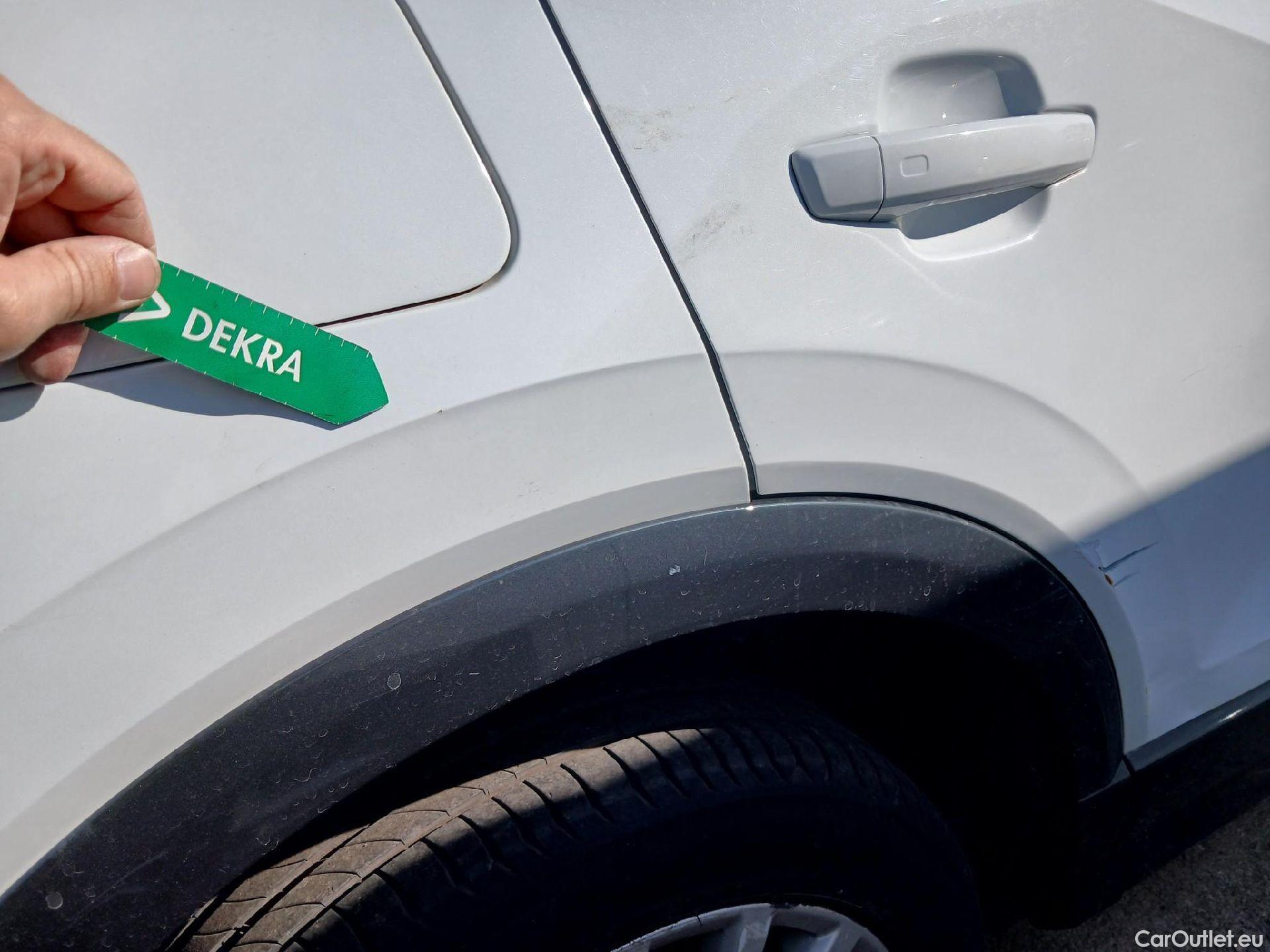 Audi  Q2 AUDI  / 2016 / 5P / todoterreno Design 30 TFSI 85kW (116CV) #28