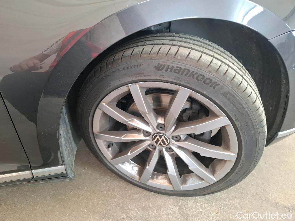  Volkswagen  Passat VOLKSWAGEN  SW / 2019 / 5P / Break 1.5 TSI 150 ACT OPF DSG7 SW LOUNGE #18