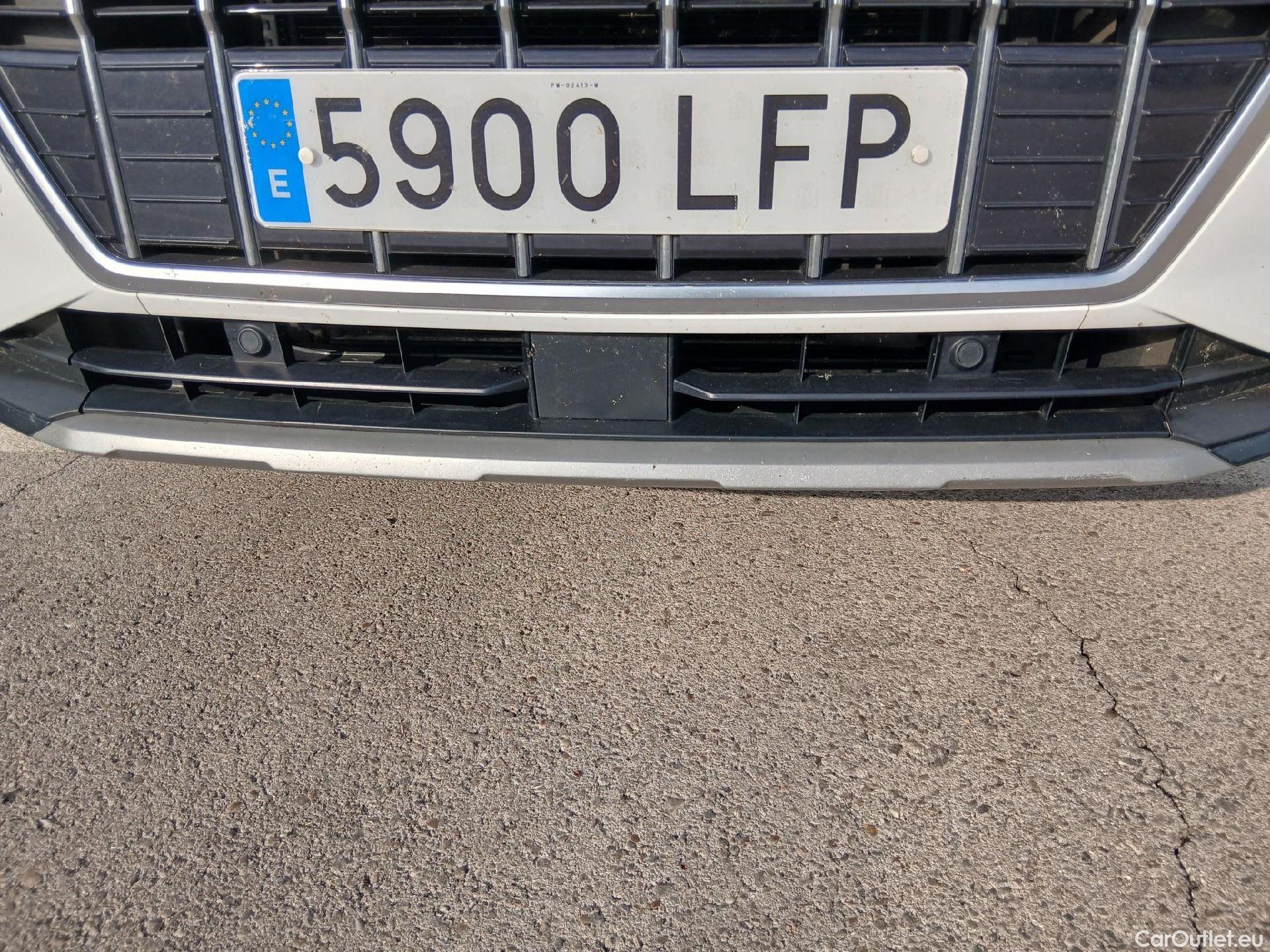  Audi  Q3 AUDI  / 2018 / 5P / todoterreno Advanced 35 TDI 110kW (150CV) S tronic (AC2) #8