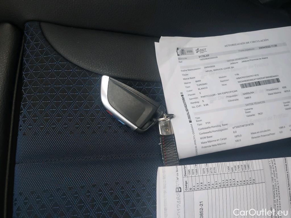  Bmw  Serie 1 BMW  / 2019 / 5P / berlina con portón 118iA #PAQUETE M# #2