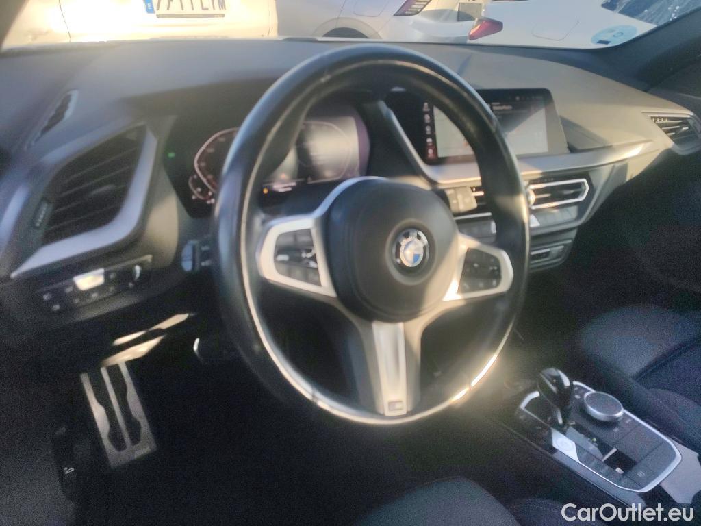  Bmw  Serie 1 BMW  / 2019 / 5P / berlina con portón 118iA #PAQUETE M# #25