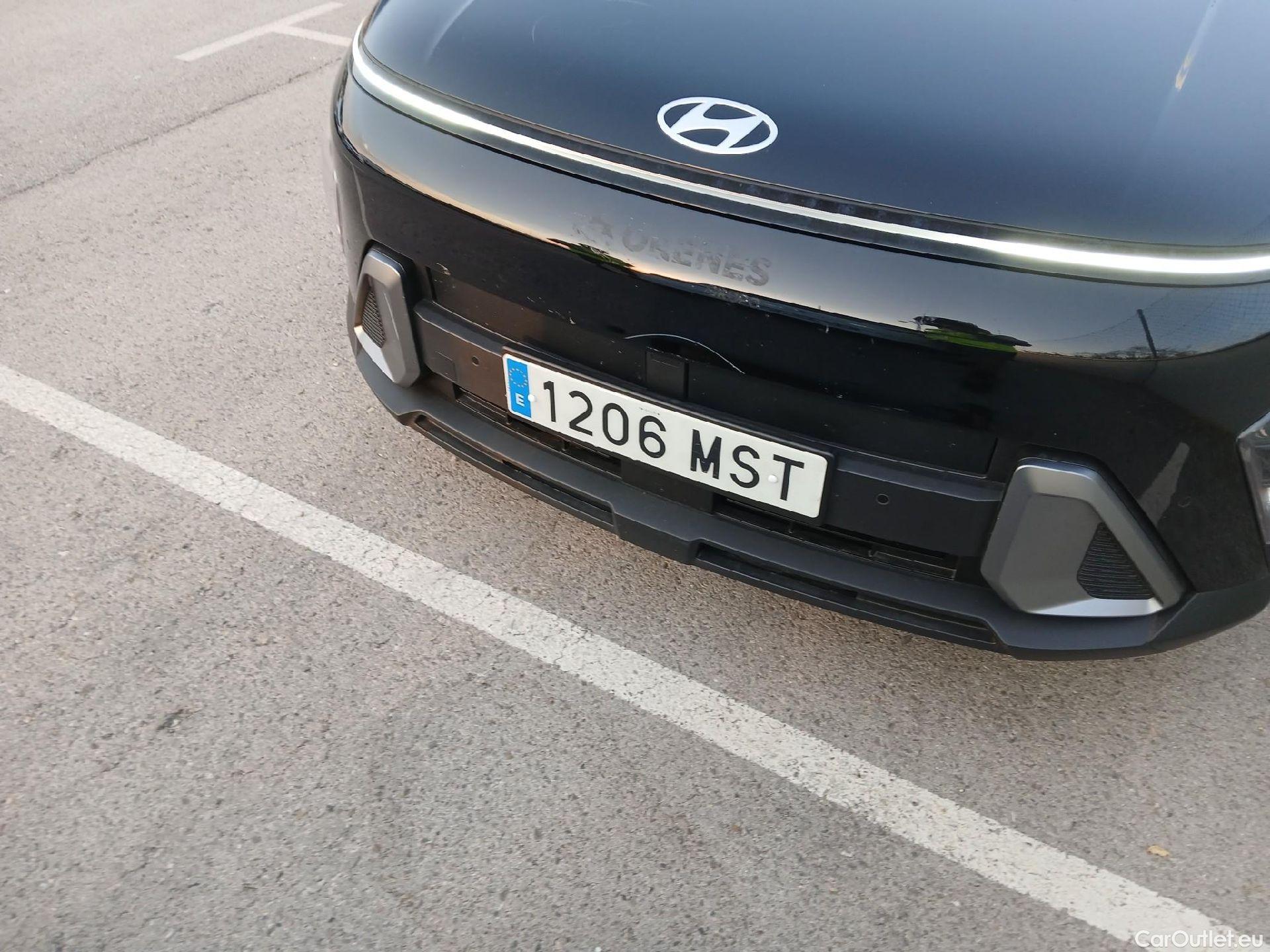  Hyundai  Konna HYUNDAI Kona / 2023 / 5P / todoterreno 1.6 GDI HEV Maxx DCT #3