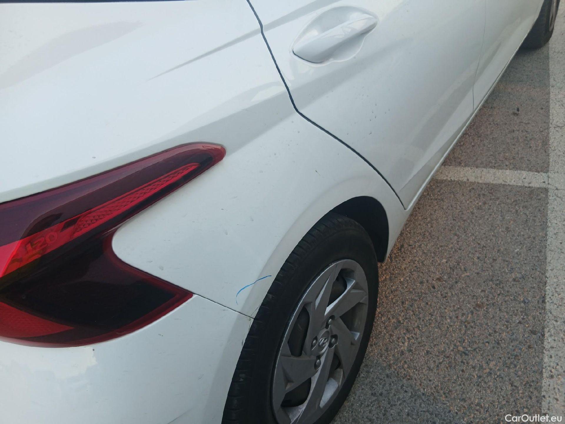  Hyundai  i20 HYUNDAI  / 2020 / 5P / berlina con portón 1.0 TGDI 74kW (100CV) 48V Essence #18