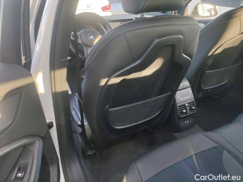  Bmw  Serie 1 BMW  / 2019 / 5P / berlina con portón 118iA #PAQUETE M# #23