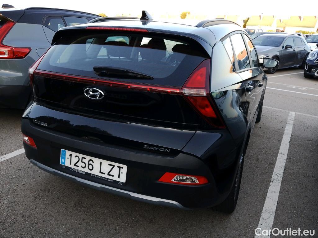 Hyundai  Bayon HYUNDAI  / 2021 / 5P / todoterreno 1.2 MPI Maxx #1