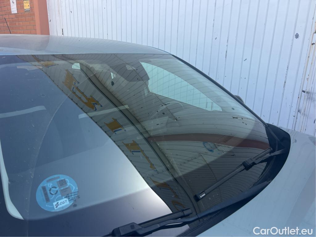  Citroen  C4  Berlina Feel 1.5 BlueHDI 110CV MT6 E6d #1