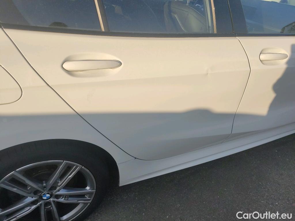  Bmw  Serie 1 BMW  / 2019 / 5P / berlina con portón 118iA #PAQUETE M# #5
