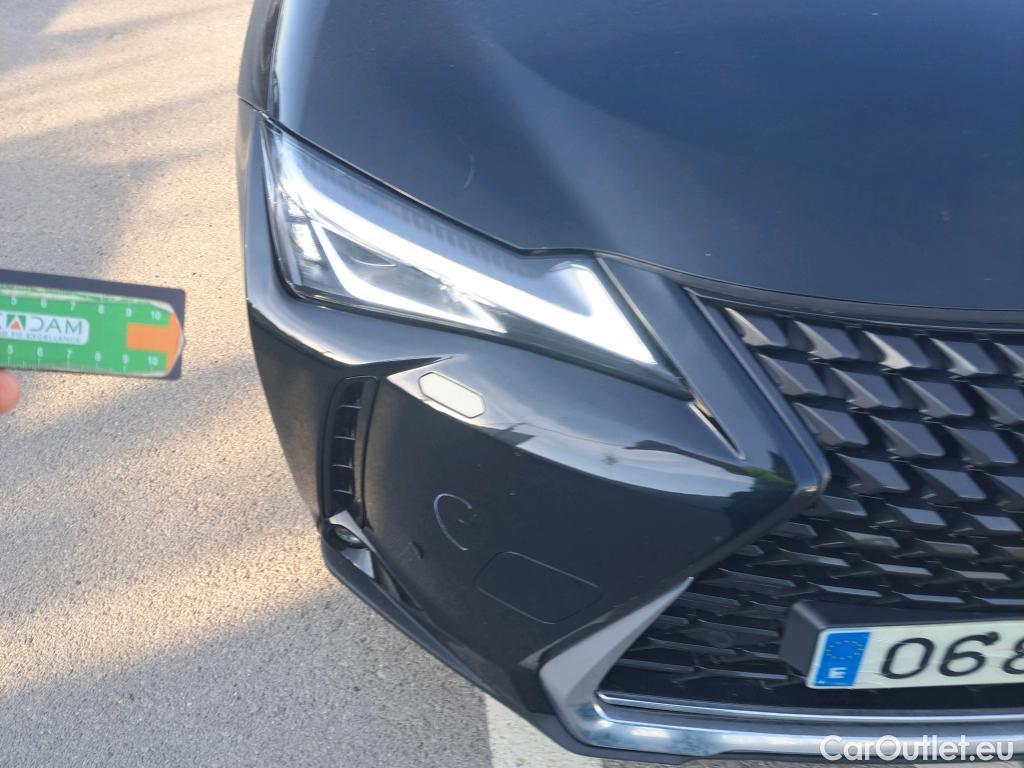  Lexus  UX LEXUS  / 2018 / 5P / todoterreno 2.0 250h Business #35
