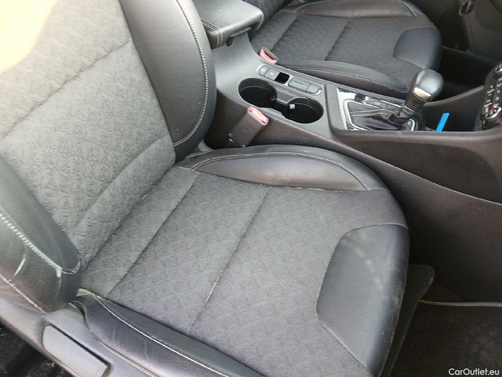  KIA  Niro KIA  / 2019 / 5P / crossover 1.6 GDi HEV 104kW (141CV) Drive #2