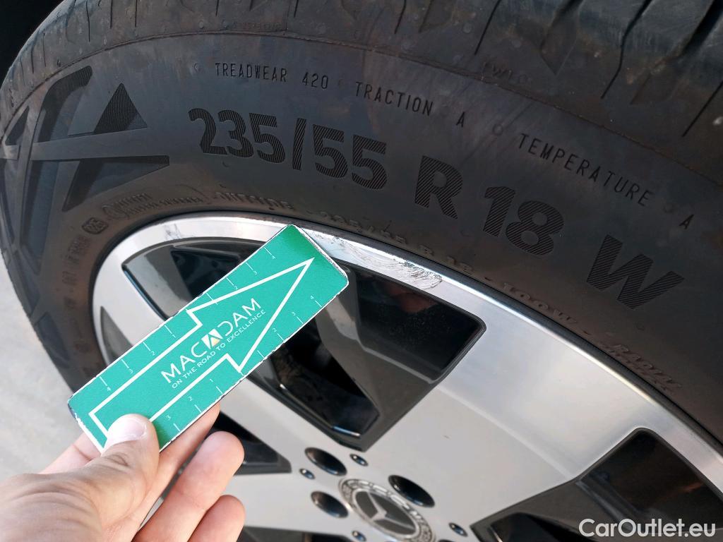  Mercedes  GLB MERCEDES-BENZ  / 2019 / 5P / todoterreno 2.0  200 D DCT 110KW (150CV) #3