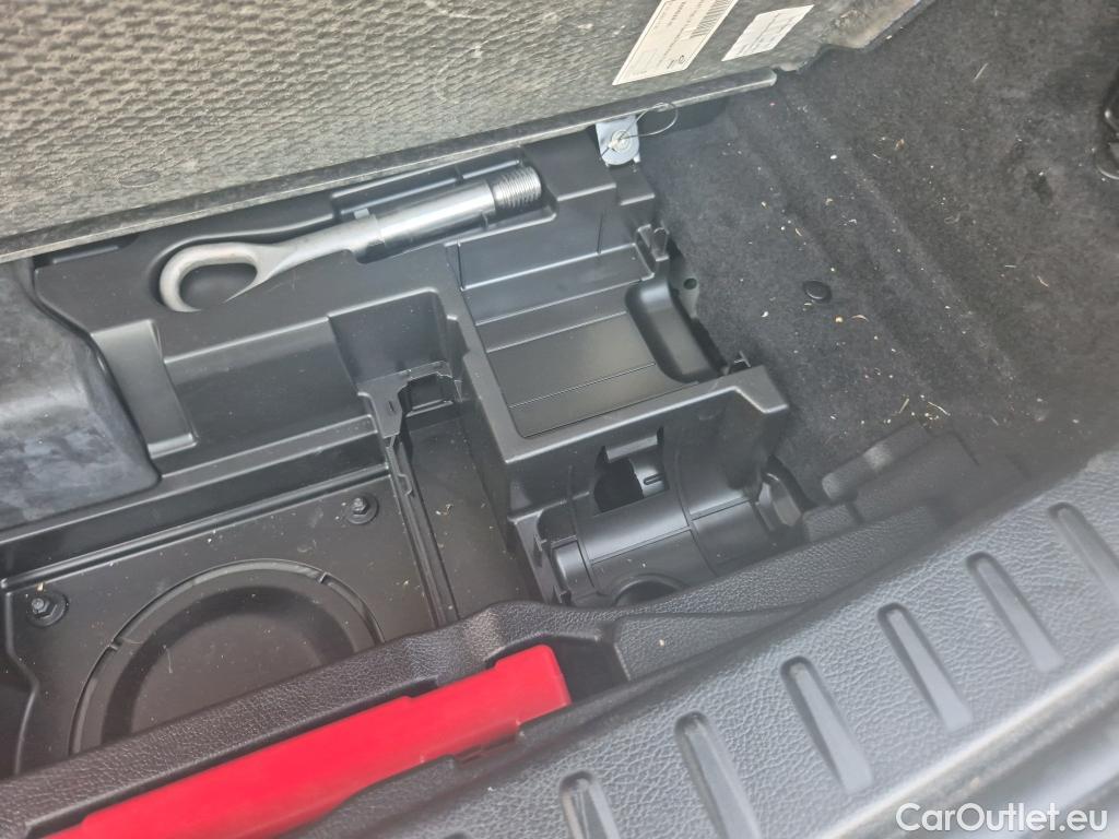  Mercedes  GLA MERCEDES-BENZ  / 2020 / 5P / todoterreno  250 e #6