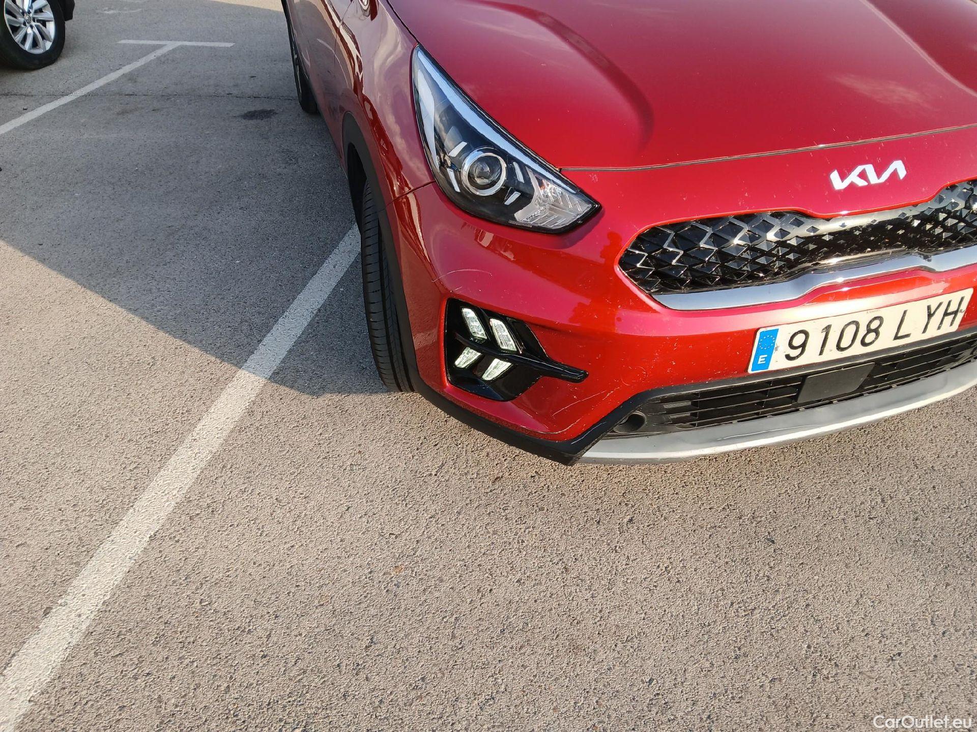  KIA  Niro KIA  / 2019 / 5P / crossover 1.6 GDi HEV 104kW (141CV) Drive #5