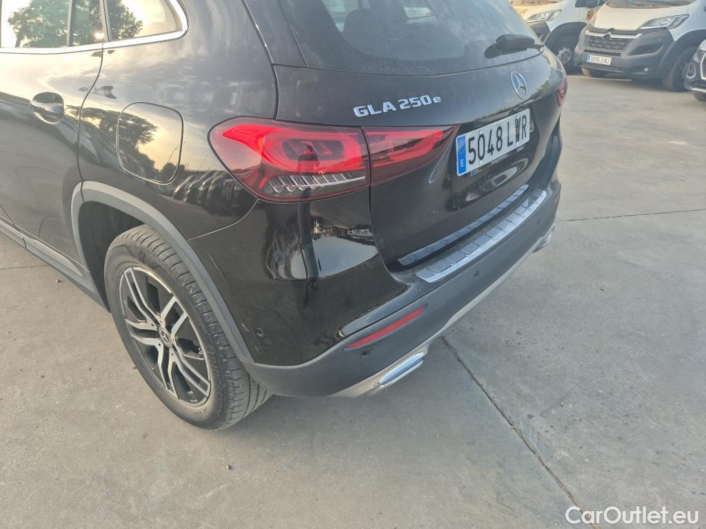  Mercedes  GLA MERCEDES-BENZ  / 2020 / 5P / todoterreno  250 e #34