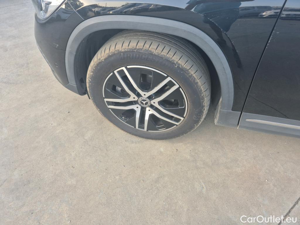  Mercedes  GLA MERCEDES-BENZ  / 2020 / 5P / todoterreno  250 e #19