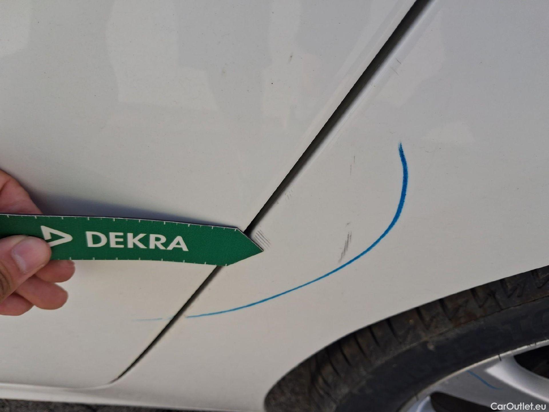  Opel  Corsa OPEL  / 2019 / 5P / berlina con portón 1.2 XEL 55kW (75CV) Edition #24