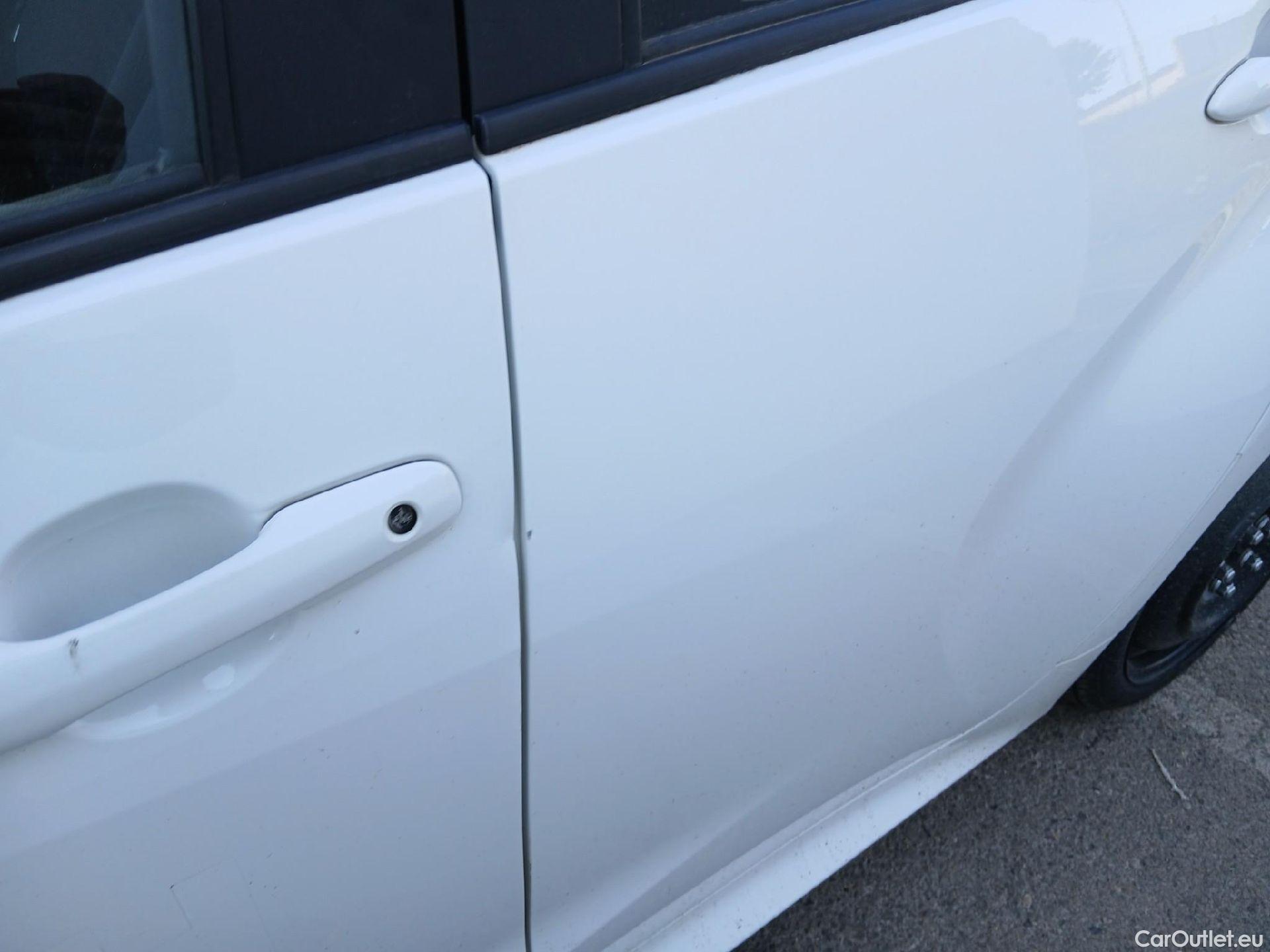  Toyota  Yaris TOYOTA  1.5 120H Business Plus #12