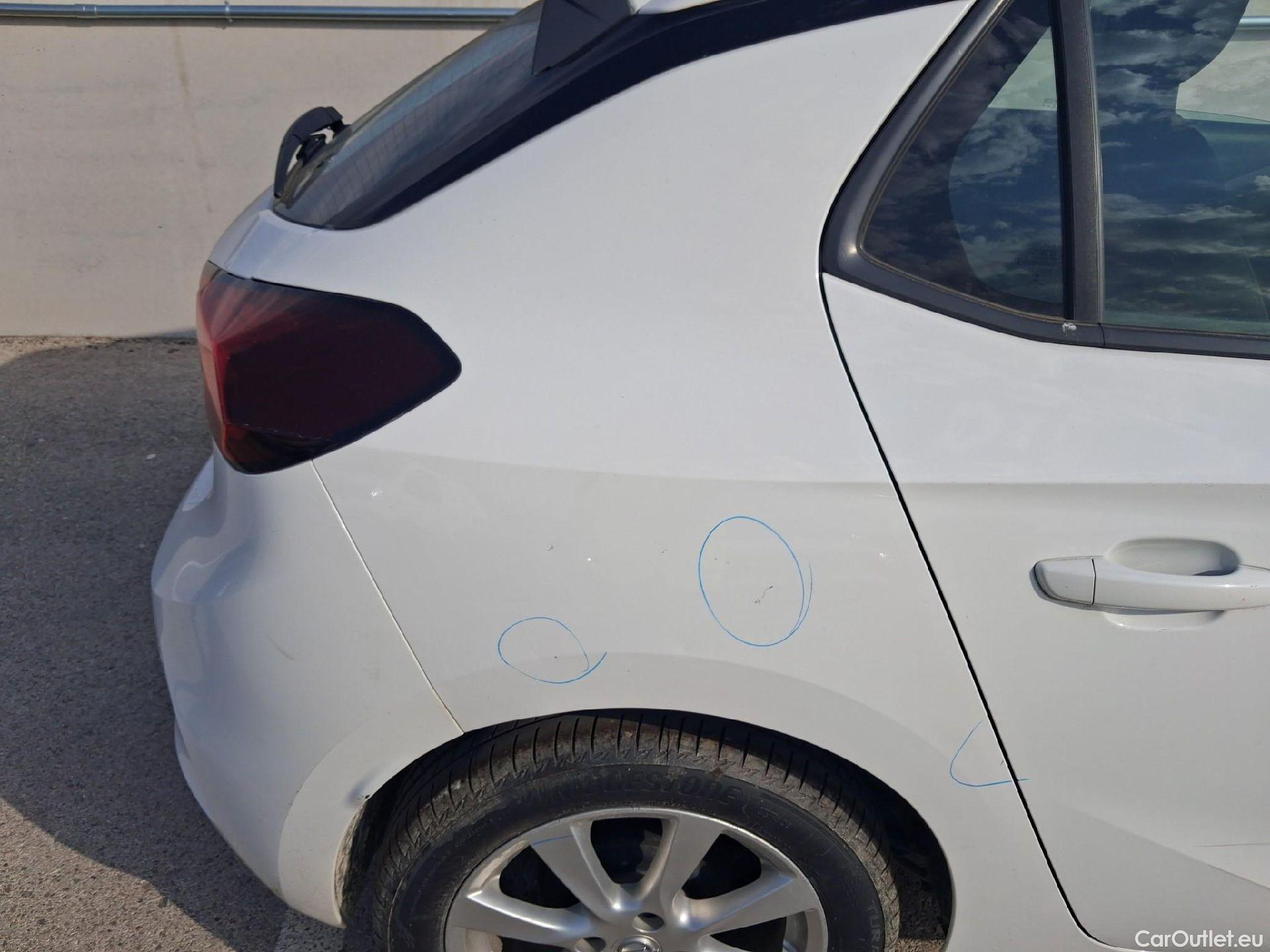  Opel  Corsa OPEL  / 2019 / 5P / berlina con portón 1.2 XEL 55kW (75CV) Edition #38