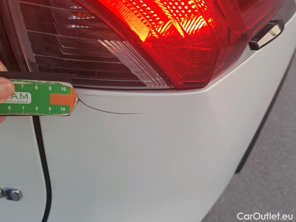  Toyota  RAV4 TOYOTA  / 2018 / 5P / todoterreno 2.5l 220H Luxury #33