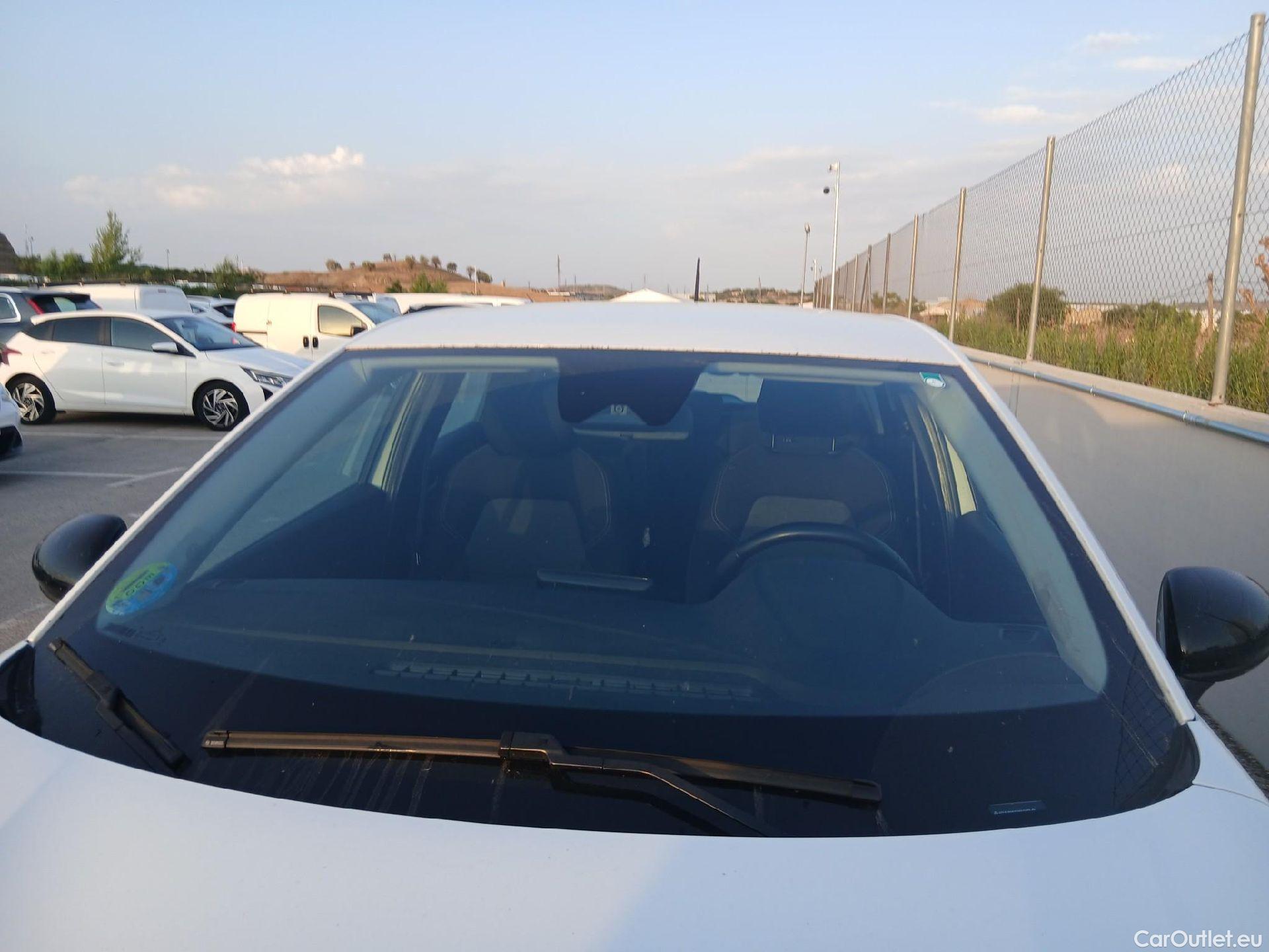  Renault  Captur RENAULT  / 2020 / 5P / todoterreno equilibre TCe 74 kW (100CV) GLP #8