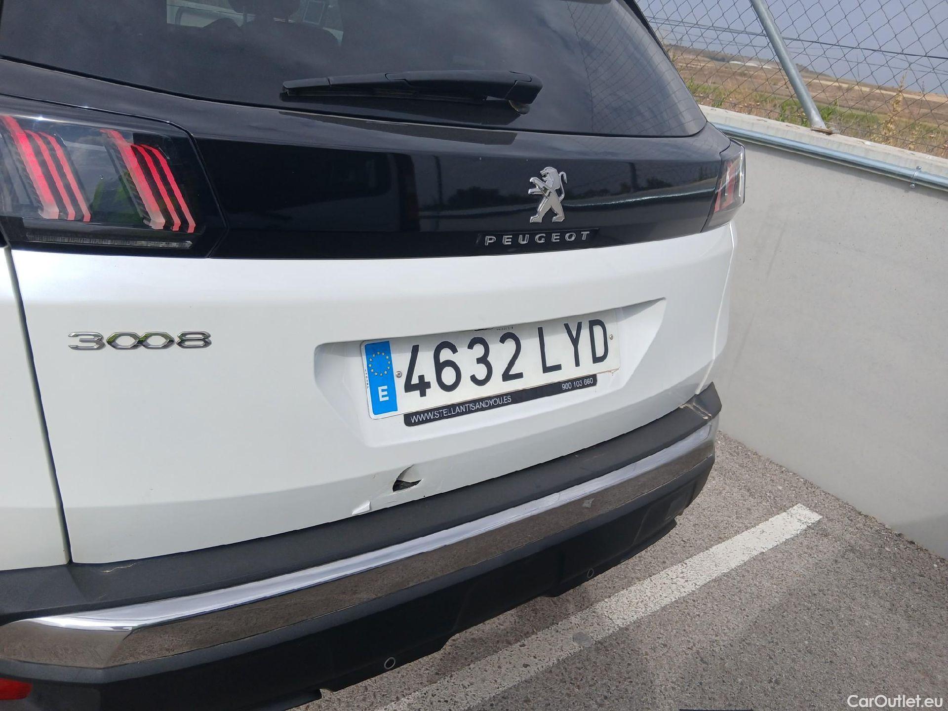  Peugeot  3008 PEUGEOT  / 2020 / 5P / todoterreno 1.5 BlueHDi 96kW (130CV) S&S Allure Pack #17