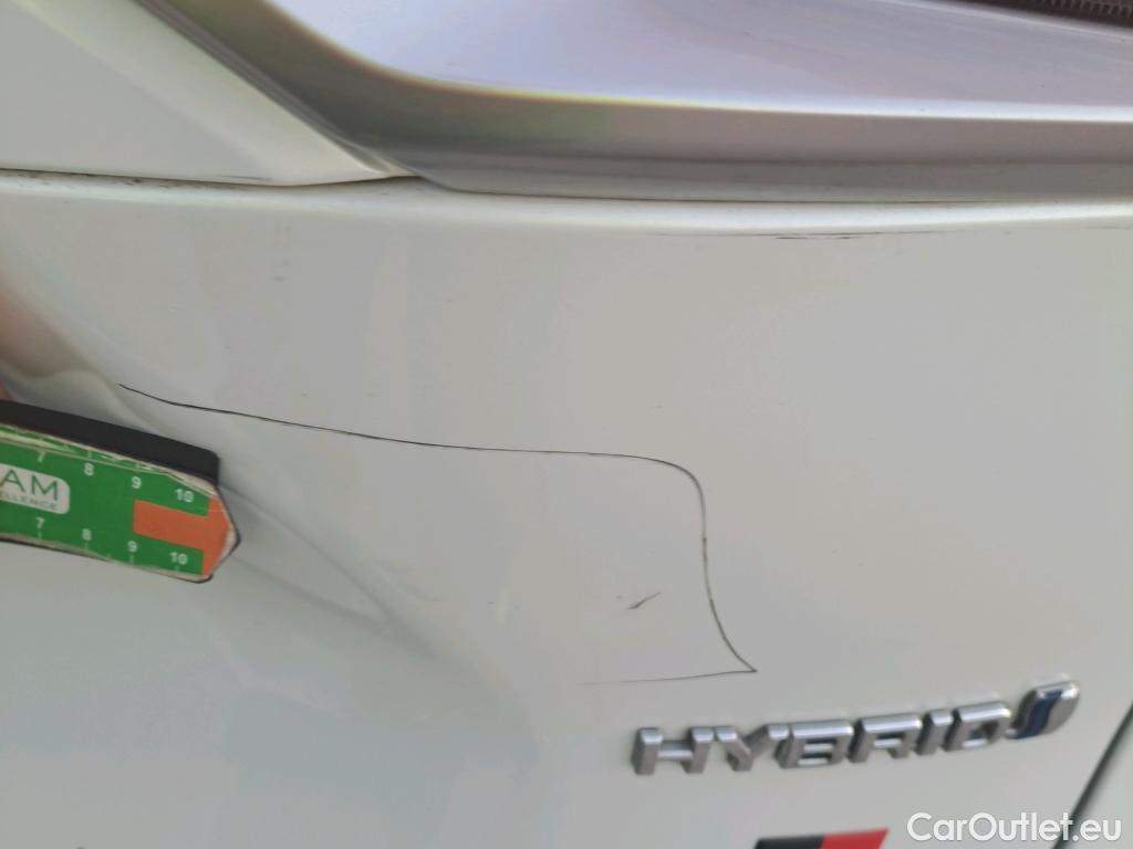  Toyota  RAV4 TOYOTA  / 2018 / 5P / todoterreno 2.5l 220H Luxury #5