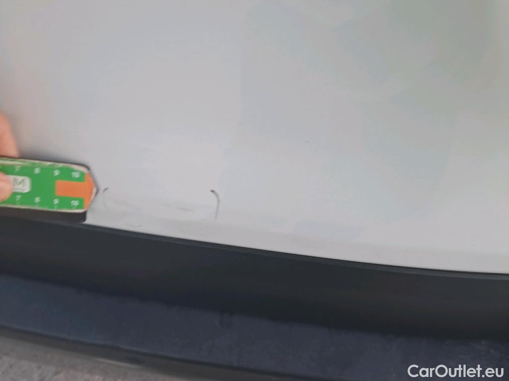  Toyota  RAV4 TOYOTA  / 2018 / 5P / todoterreno 2.5l 220H Luxury #6