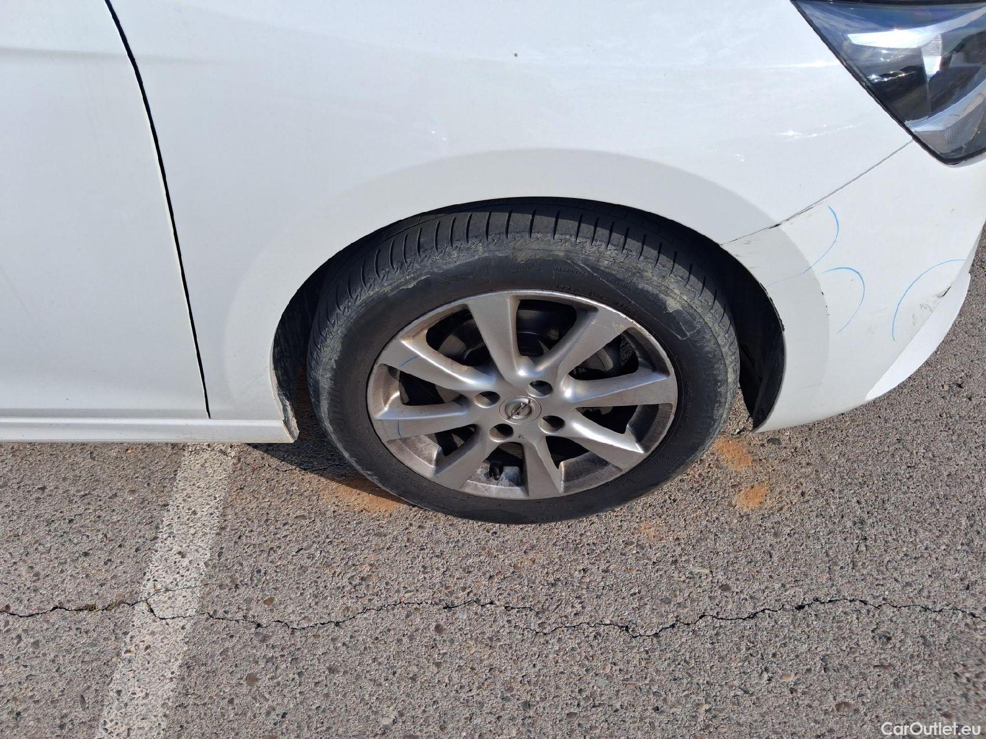 Opel  Corsa OPEL  / 2019 / 5P / berlina con portón 1.2 XEL 55kW (75CV) Edition #42