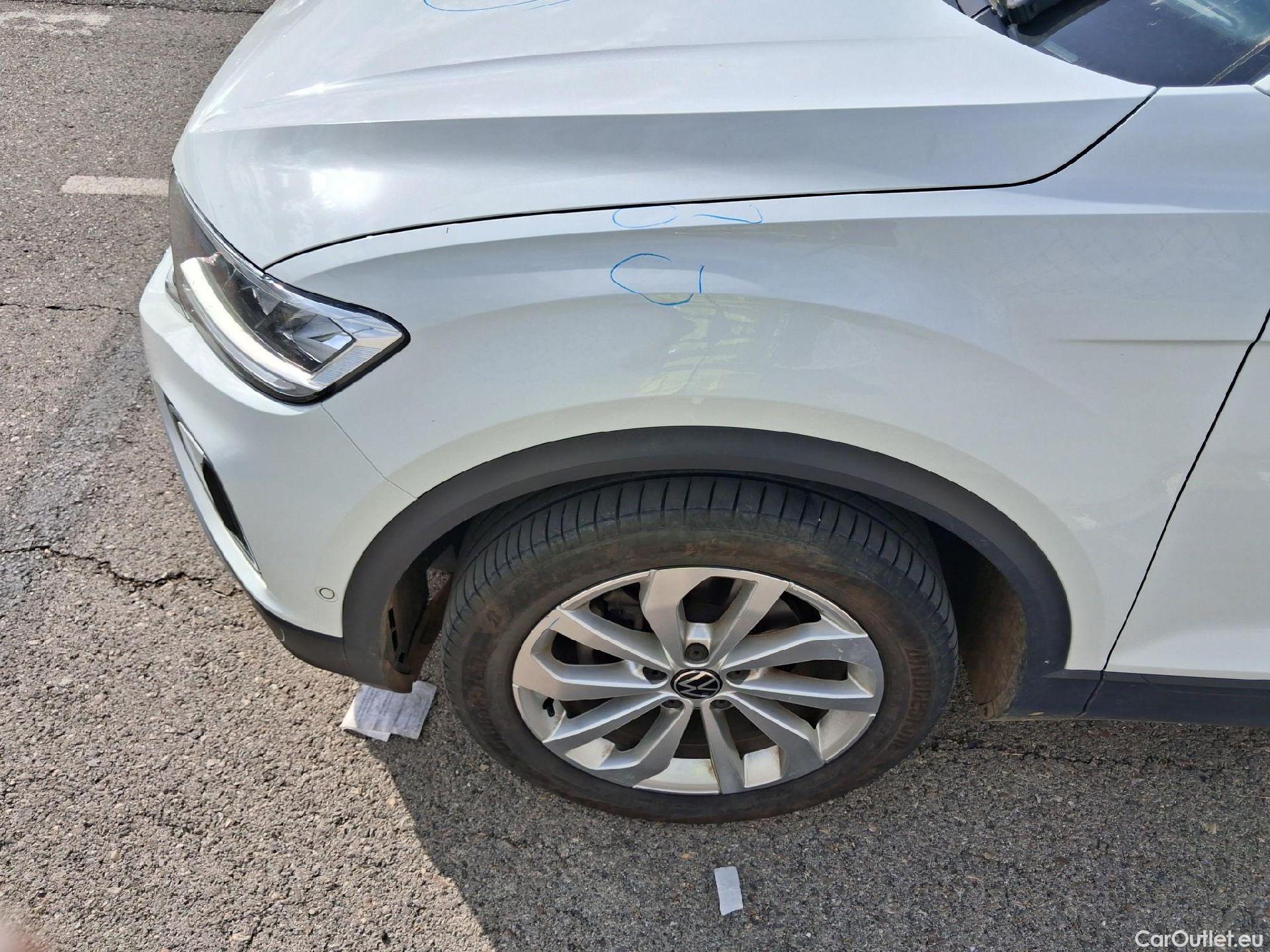  Volkswagen  T-ROC VOLKSWAGEN  / 2021 / 5P / todoterreno Life 2.0 TDI 85kW (115CV) #23