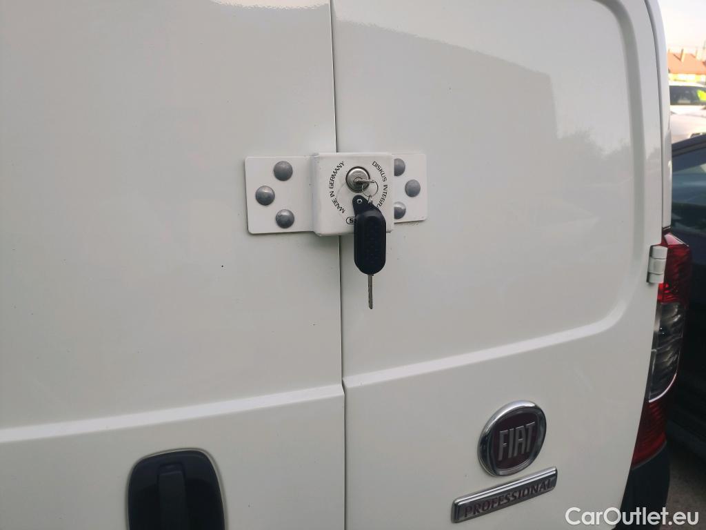  Fiat  Fiorino FIAT  / 2016 / 4P / furgón derivado de turismo Cargo SX N1 1.3 MJet 70 kW (95 CV) (AC) #19