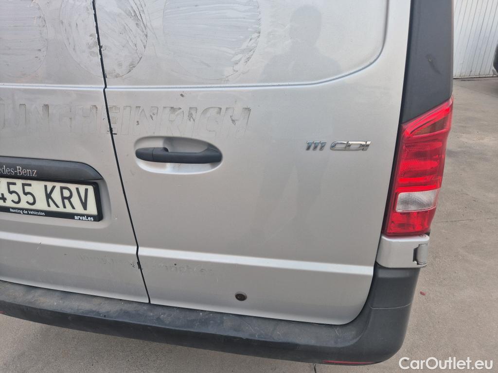  Mercedes  Vito MERCEDES-BENZ  / 2014 / 4P / furgón 111 CDI Larga #17