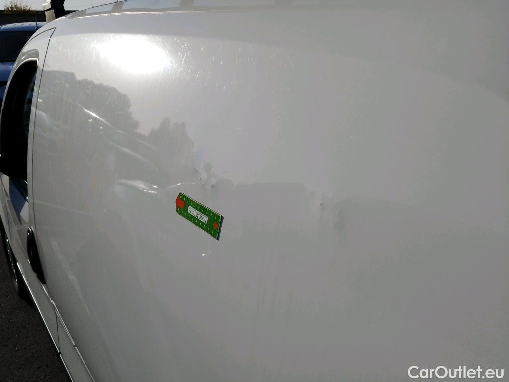  Fiat  Fiorino FIAT  / 2016 / 4P / furgón derivado de turismo Cargo SX N1 1.3 MJet 70 kW (95 CV) #2