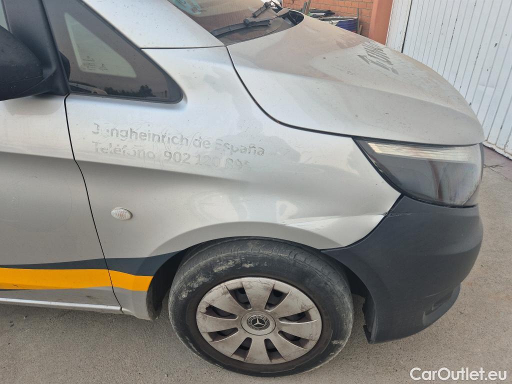  Mercedes  Vito MERCEDES-BENZ  / 2014 / 4P / furgón 111 CDI Larga #1