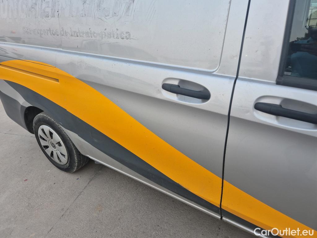  Mercedes  Vito MERCEDES-BENZ  / 2014 / 4P / furgón 111 CDI Larga #39