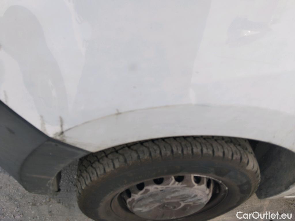  Opel  Movano OPEL  / 2010 / 4P / furgón 2.3 CDTI 96kW (130CV) L2 H2 F 3.5t #23