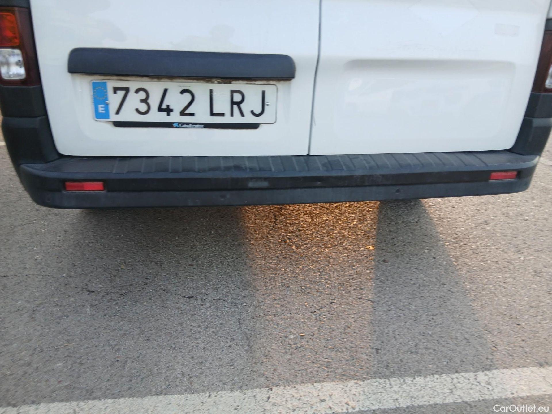  Renault  Trafic RENAULT  / 2019 / 4P / furgón Doble Cabina 27 L1 Energy BluedCi 88 kW #11
