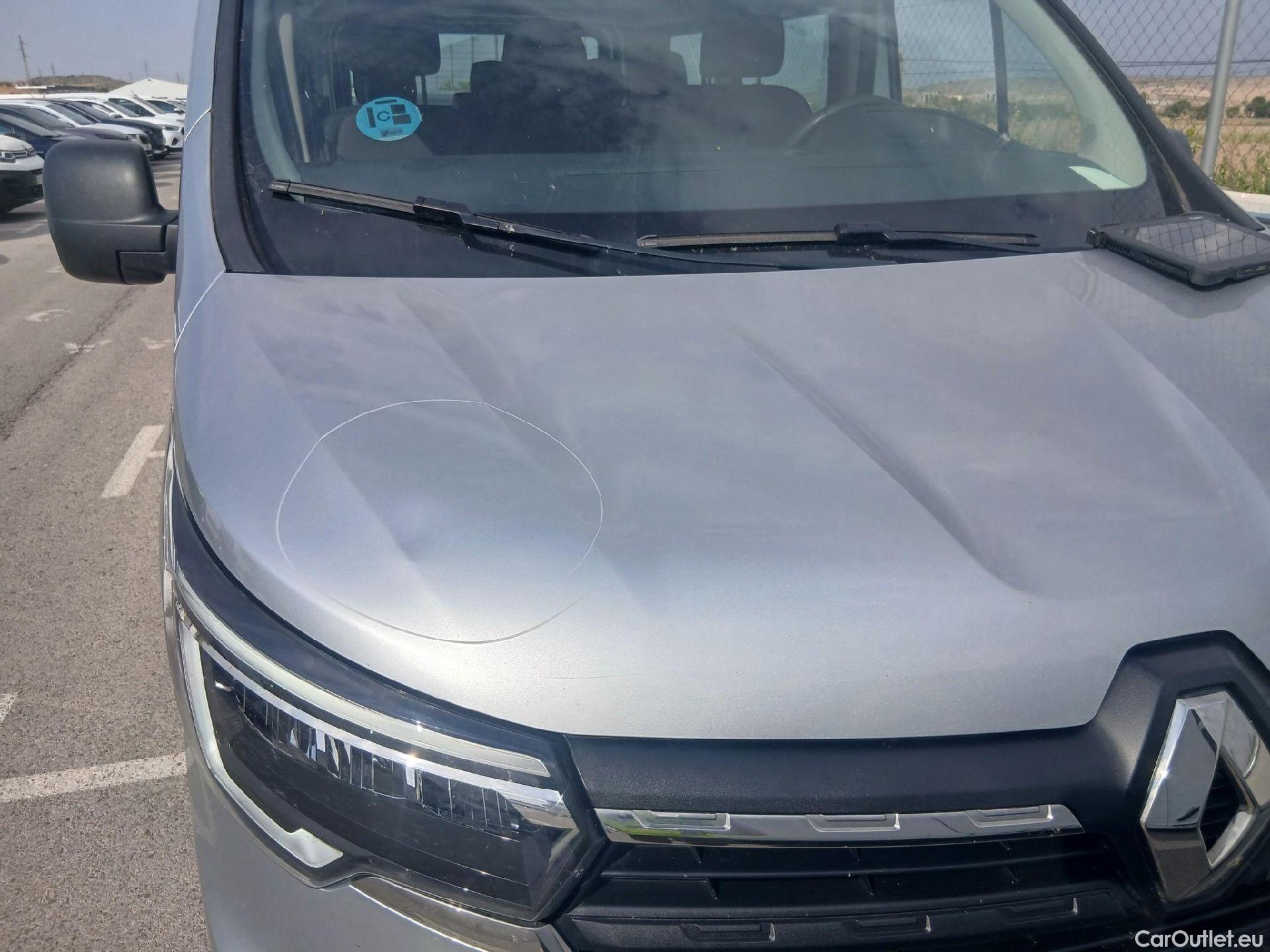  Renault  Trafic RENAULT  / 2021 / 4P / combi Combi 9 Energy Blue dCi 81 kW (110CV) #3