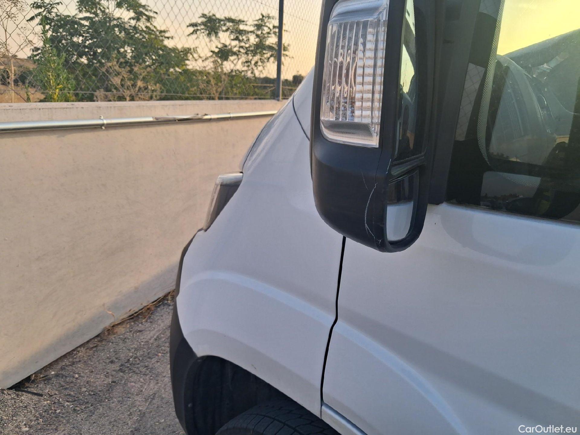  Peugeot  Boxer PEUGEOT  / 2014 / 4P / furgón 330 L1 H1 BHDI 88kW (120CV) S&S 6 Vel. M #7