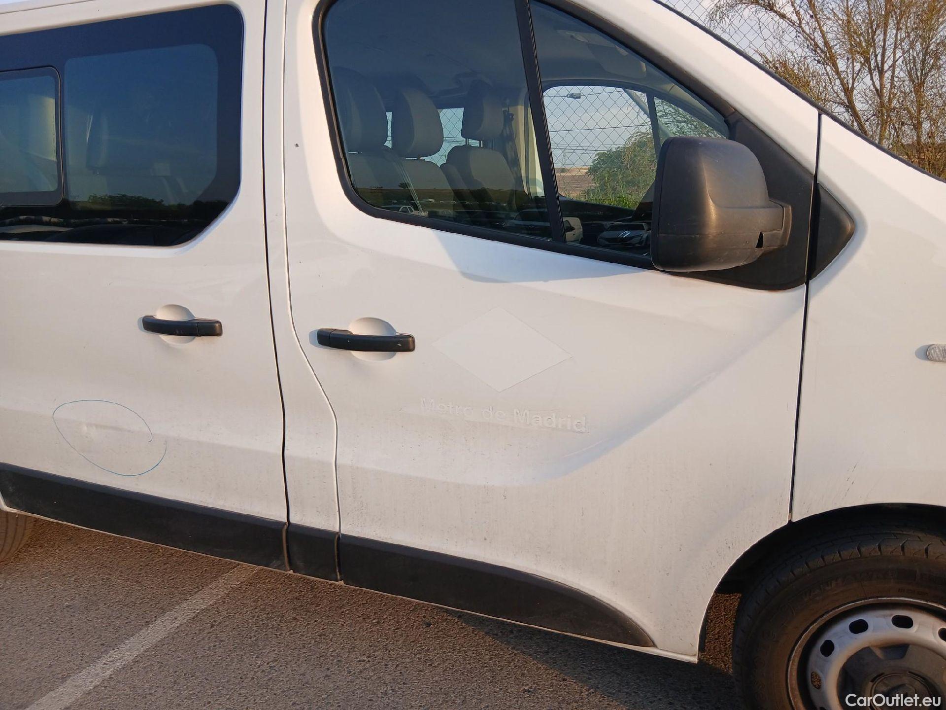  Renault  Trafic RENAULT  / 2019 / 4P / furgón Doble Cabina 27 L1 Energy BluedCi 88 kW #23