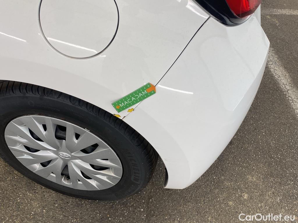  Toyota  Yaris TOYOTA  Hybride / 2019 / 5P / Berline Hybride 116h Dynamic Business Beyond Zer #8